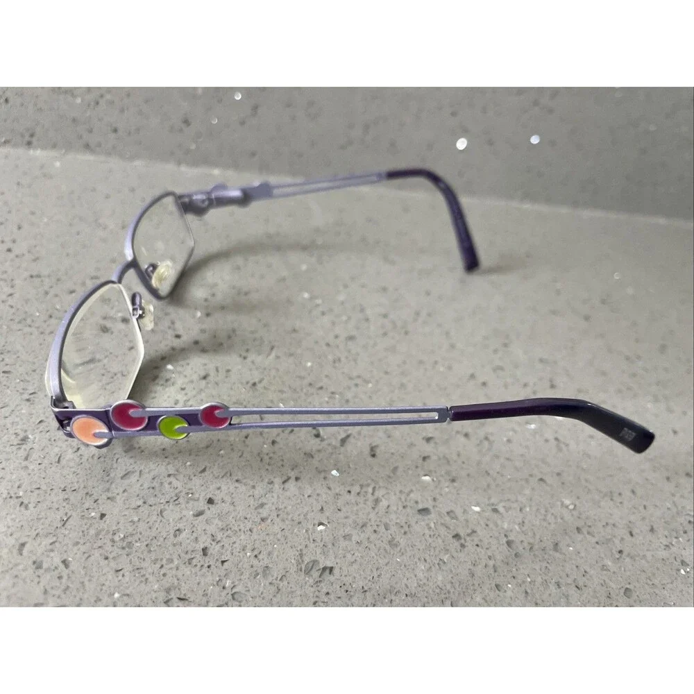 PEZ this frames
